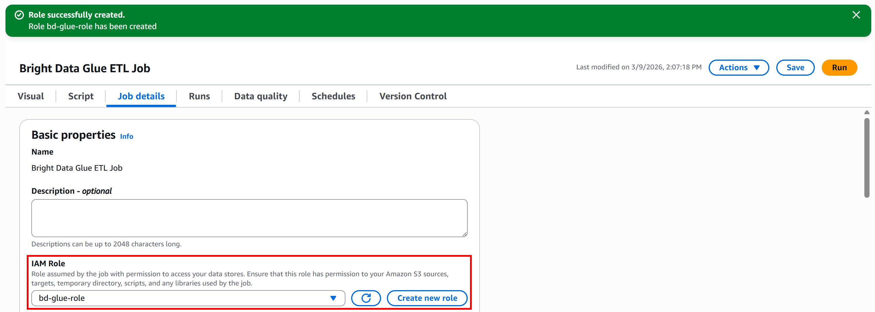 Note the “bd-glue-role” IAM role